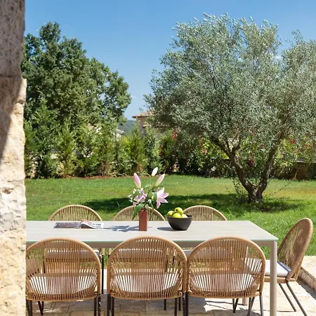 Rustic Ruta & Seseli With A Pool Sveti Lovrec Pazenaticki