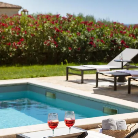 Rustic Ruta & Seseli With A Pool