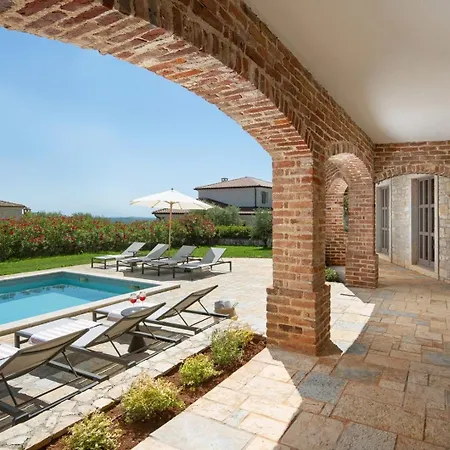 Rustic Ruta & Seseli With A Pool *