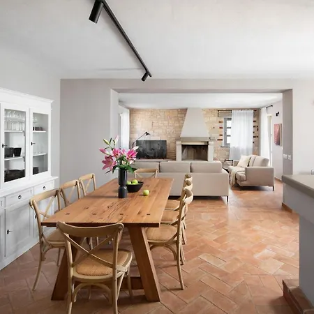 Rustic Ruta & Seseli With A Pool Villa Sveti Lovrec Pazenaticki