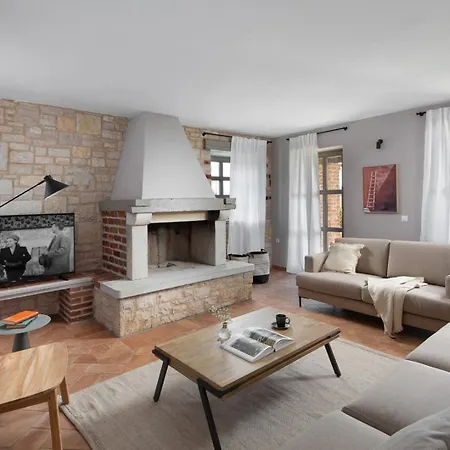 Rustic Ruta & Seseli With A Pool Sveti Lovreč Pazenatički