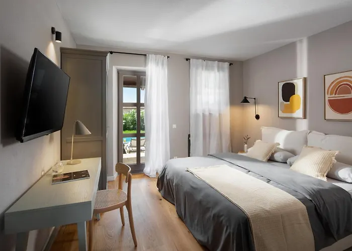 Rustic Ruta & Seseli With A Pool Villa *