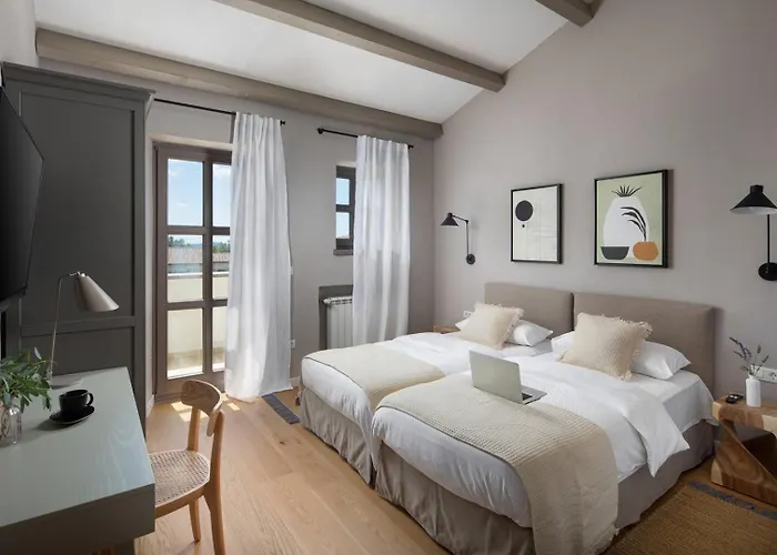 Rustic Ruta & Seseli With A Pool *