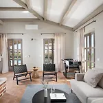 Rustic Ruta & Seseli With A Pool