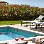 Rustic Ruta & Seseli With A Pool