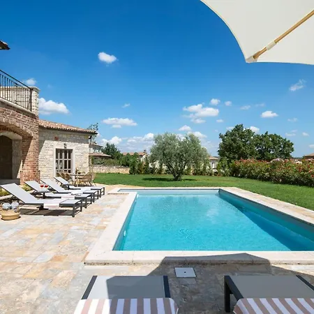 וילה Rustic Ruta & Seseli With A Pool *